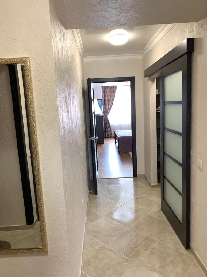 Центр. Поруч Парк Та Став Apartment Тернопил Екстериор снимка