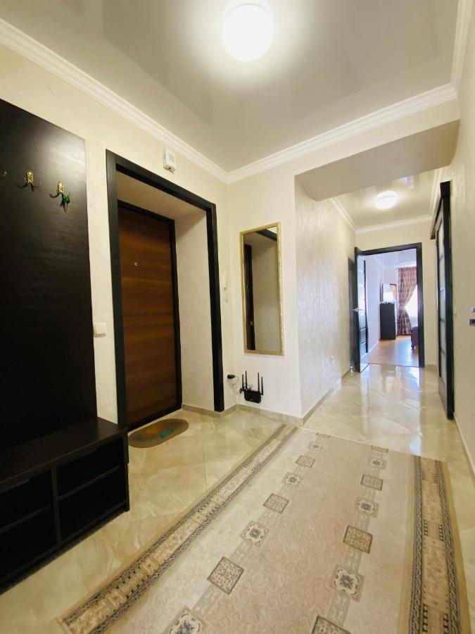 Центр. Поруч Парк Та Став Apartment Тернопил Екстериор снимка